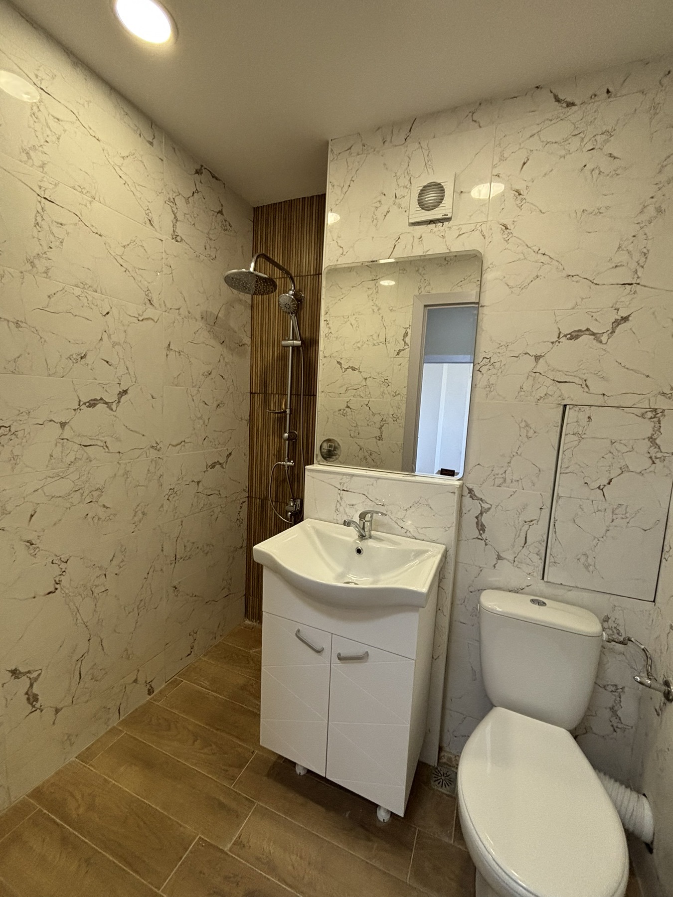 Продава 2-СТАЕН, гр. Плевен, Дружба 3