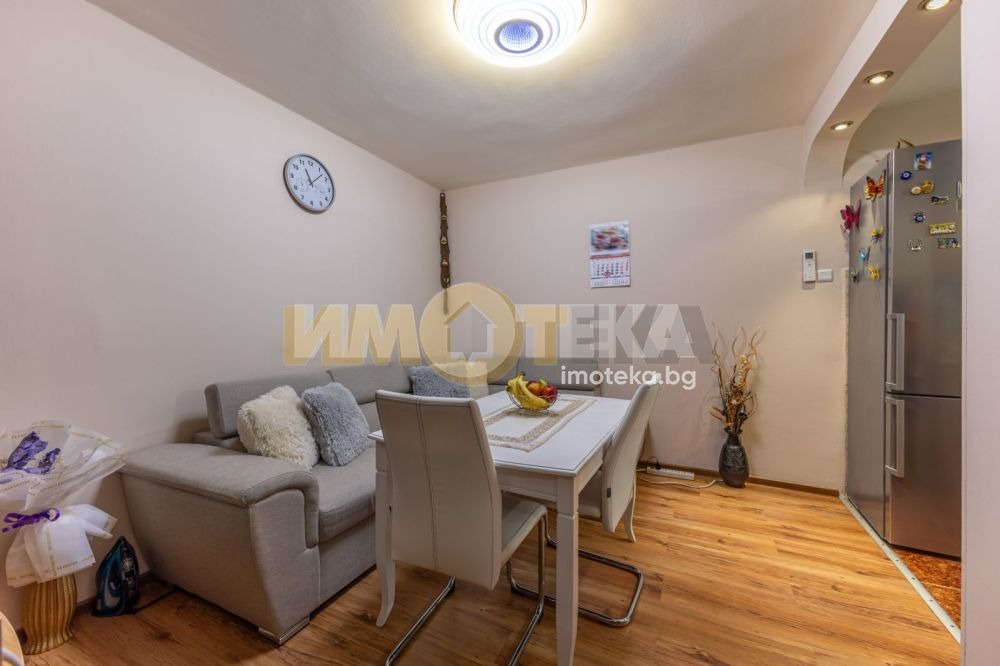 Продава 3-СТАЕН, гр. Варна, Зимно кино Тракия, снимка 4 - Апартаменти - 54589447