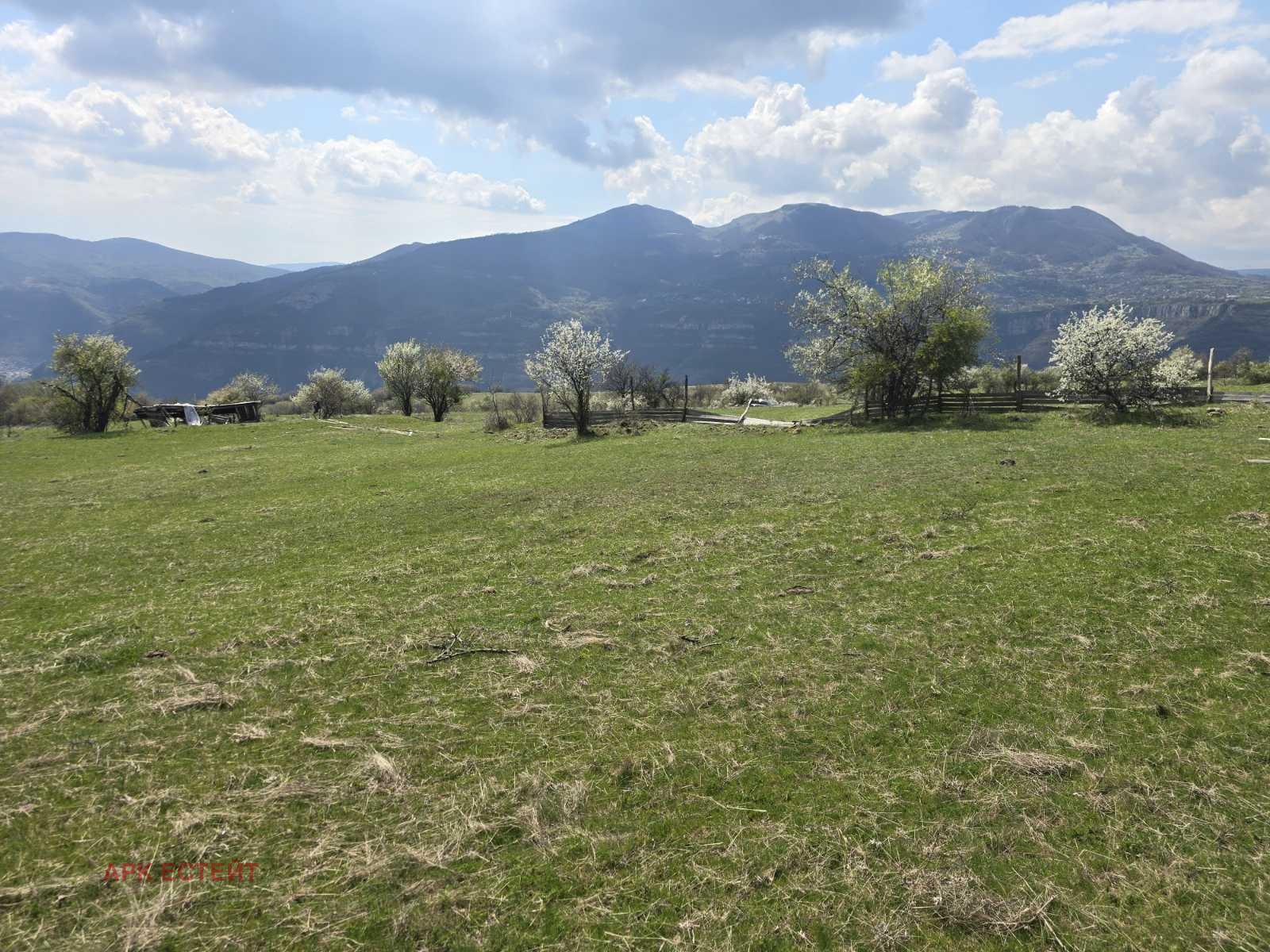 Продава ПАРЦЕЛ, гр. Своге, област София област, снимка 2 - Парцели - 54273422