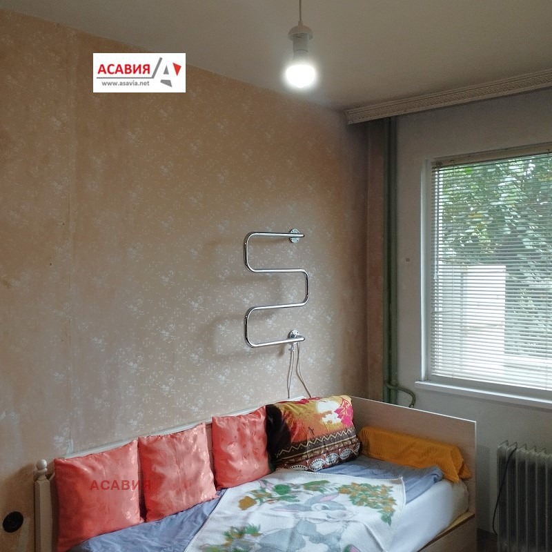 Продава 3-СТАЕН, гр. Плевен, Сторгозия, снимка 2 - Апартаменти - 52661198