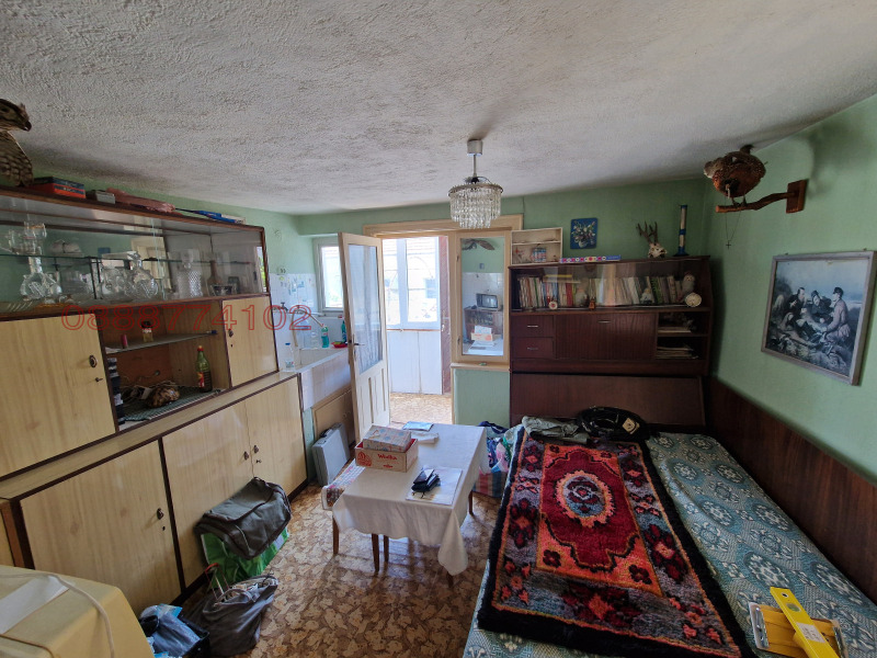 Продава КЪЩА, гр. Карнобат, област Бургас, снимка 12 - Къщи - 52783711