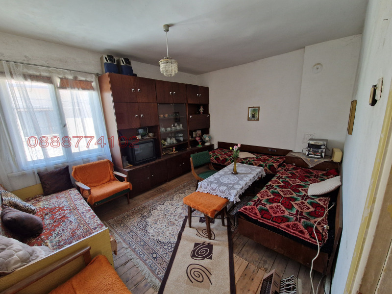 Продава КЪЩА, гр. Карнобат, област Бургас, снимка 11 - Къщи - 52783711