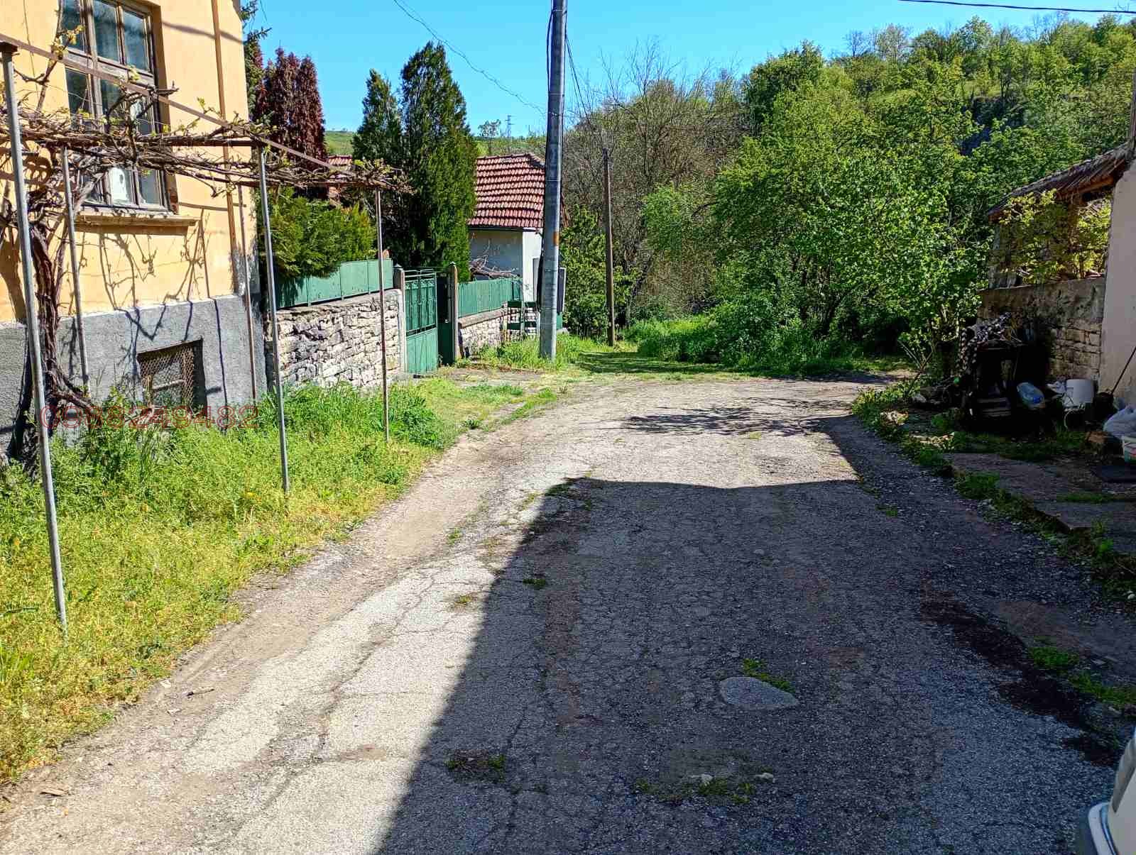 Продава КЪЩА, с. Драгана, област Ловеч, снимка 4 - Къщи - 54337605