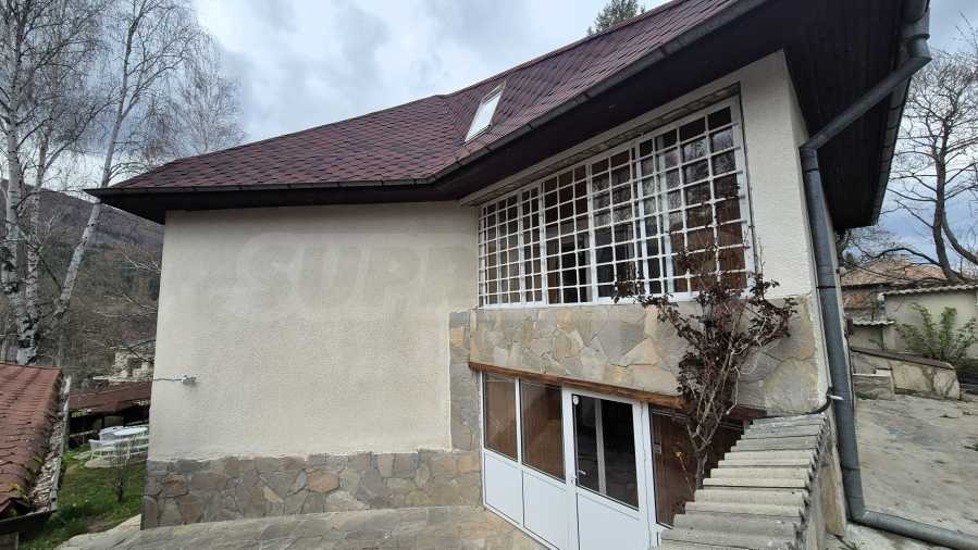 Продава КЪЩА, гр. София, с. Бистрица, снимка 2 - Къщи - 54589953