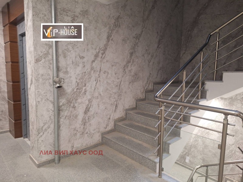 Продава  2-стаен град Пазарджик , Център , 74 кв.м | 27344339 - изображение [3]