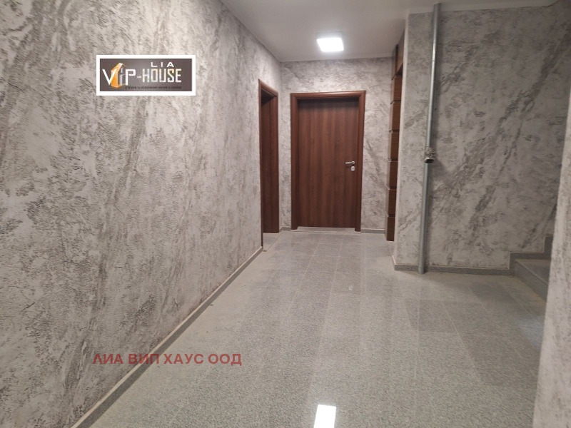 Продава  2-стаен град Пазарджик , Център , 74 кв.м | 27344339 - изображение [4]