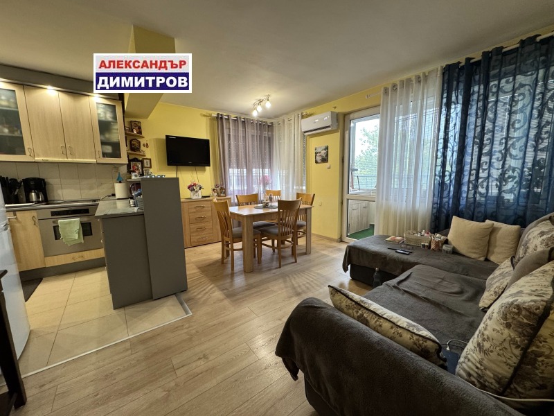 Te koop  1 slaapkamer Ruse , Zdravets Iztok , 64 m² | 77285578