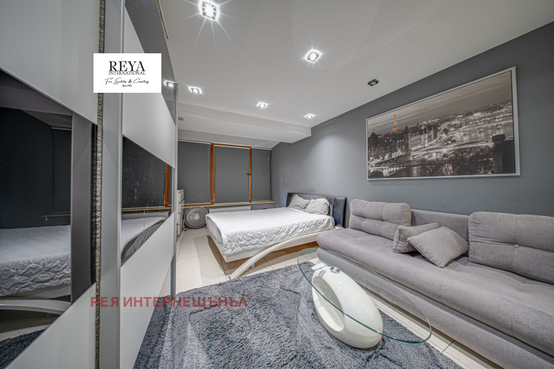 Продава МНОГОСТАЕН, гр. София, ж.гр.Южен парк, снимка 13 - Апартаменти - 52319251