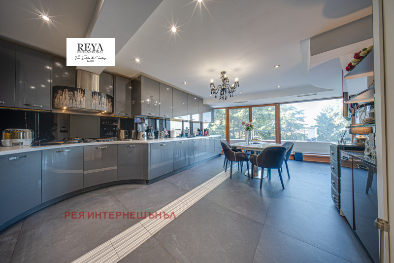 Продава МНОГОСТАЕН, гр. София, ж.гр.Южен парк, снимка 5 - Апартаменти - 52319251