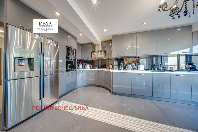 Продава МНОГОСТАЕН, гр. София, ж.гр.Южен парк, снимка 6 - Апартаменти - 52319251