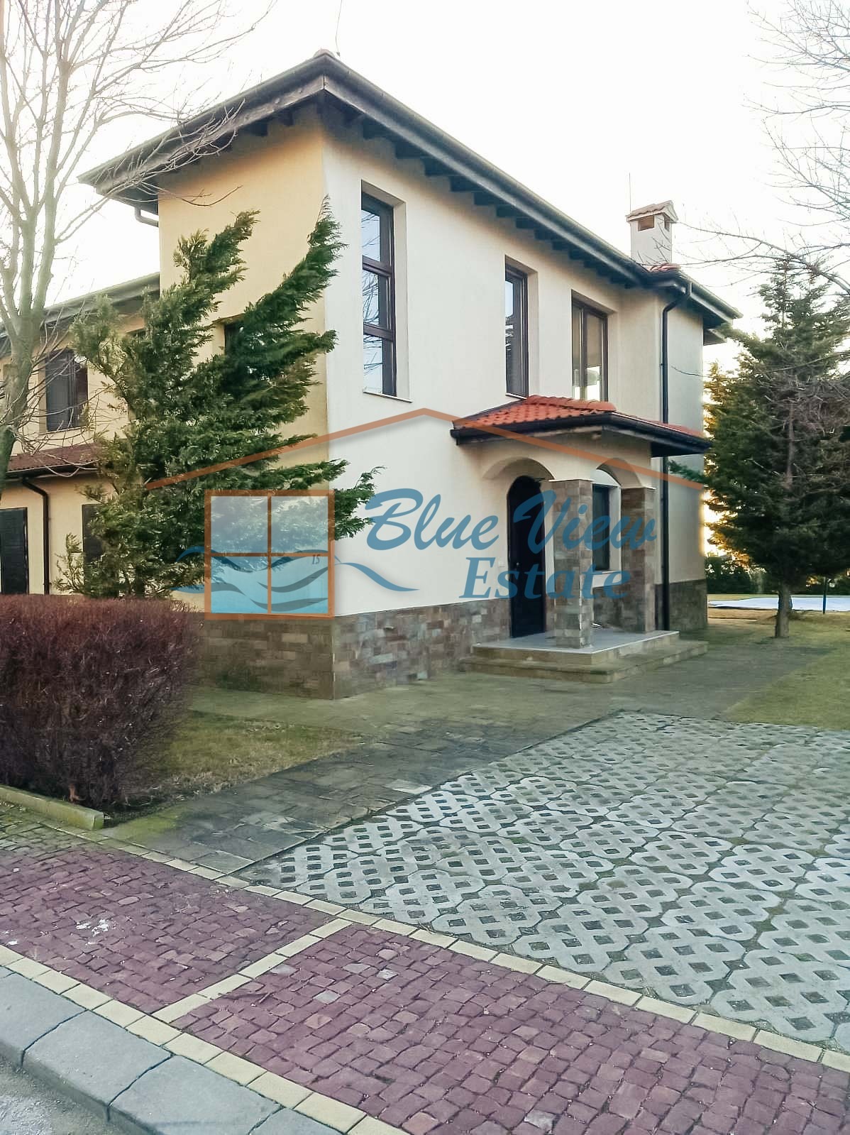 Продава КЪЩА, гр. Балчик, област Добрич