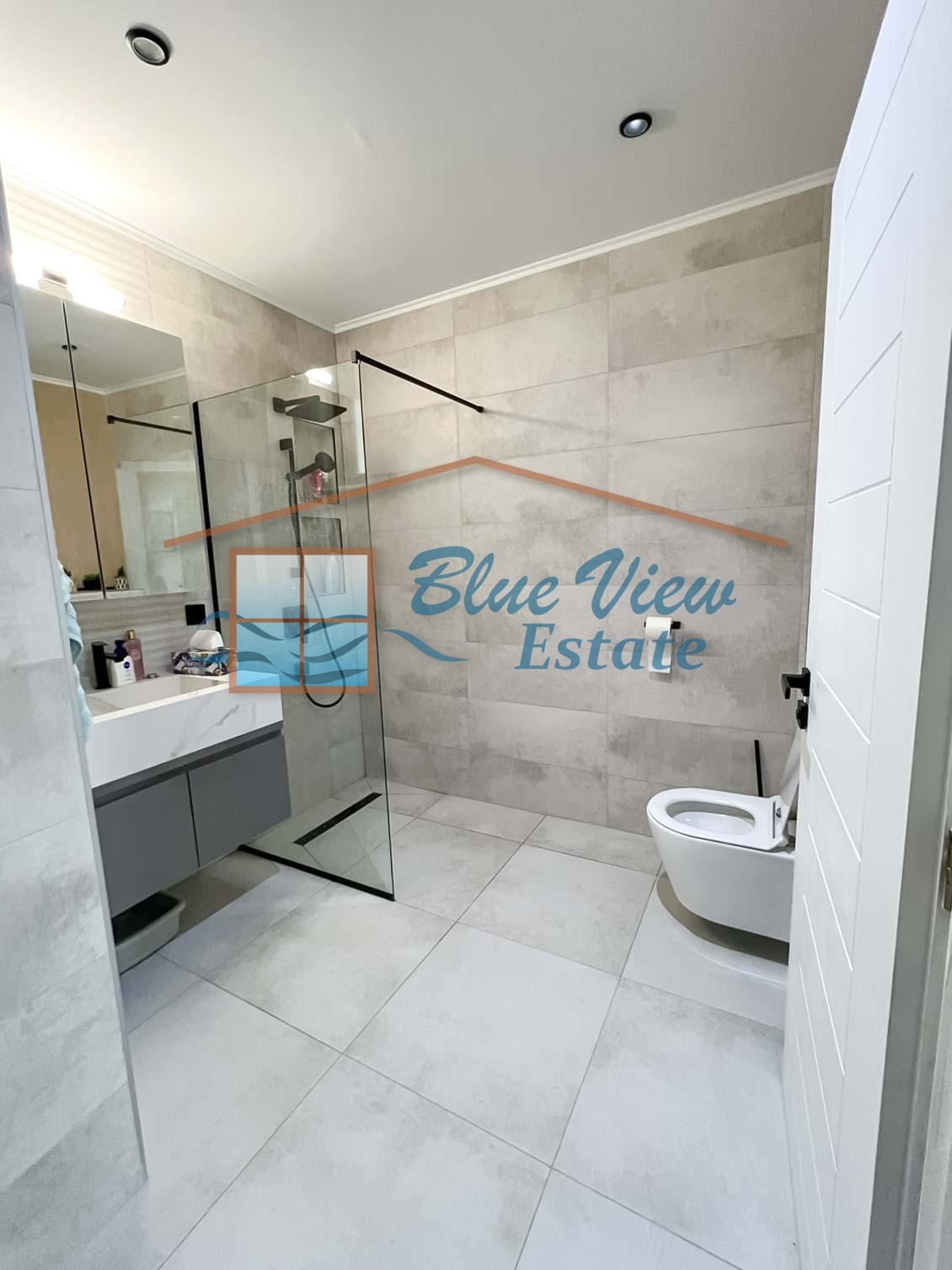 Продава КЪЩА, гр. Балчик, област Добрич, снимка 14 - Къщи - 54165645