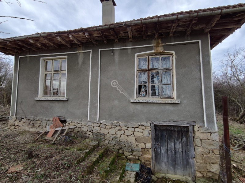 Продава КЪЩА в област Велико Търново, гр. Елена - 70 кв.м / 27 098.47 € » 53 000 лв., ИМОТИ ТЪРНОВГРАД