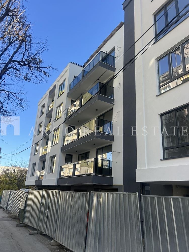 Продава 4-СТАЕН, гр. София, Надежда 4, снимка 2 - Апартаменти - 52623321