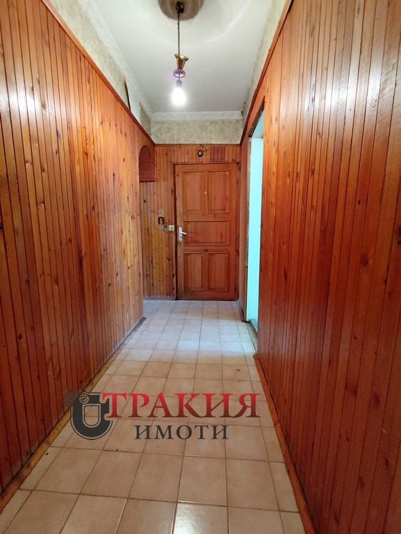 Te koop  3+ slaapkamer Stara Zagora , Zjeleznik - tsentar , 97 m² | 68565205 - afbeelding [9]