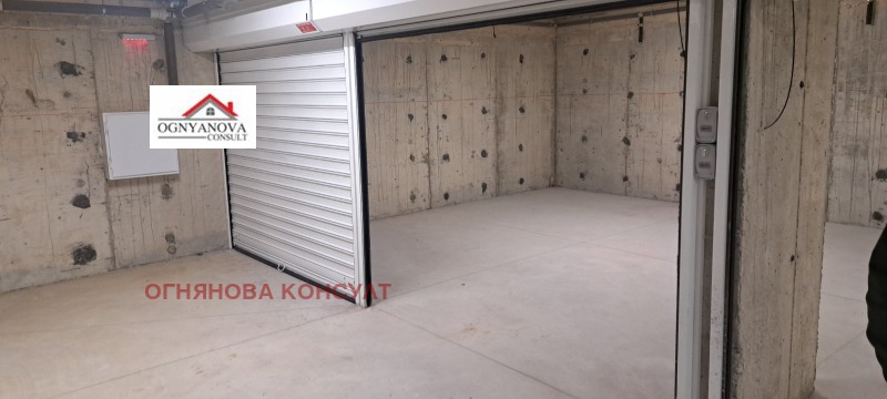 À venda  Lugar de estacionamento Sofia , Vrabnica 1 , 52 m² | 58532594