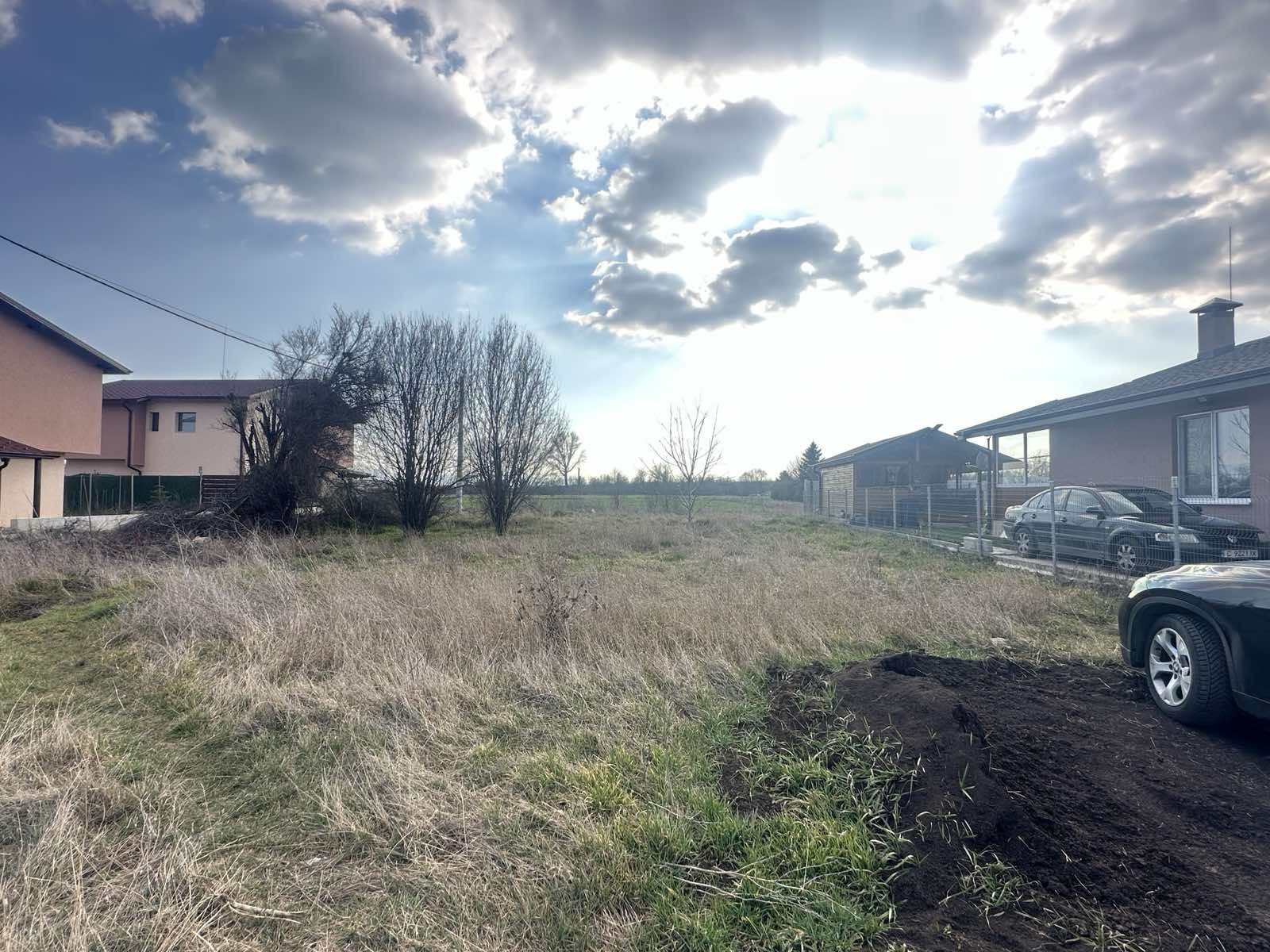 Продава ПАРЦЕЛ, с. Голяновци, област София област