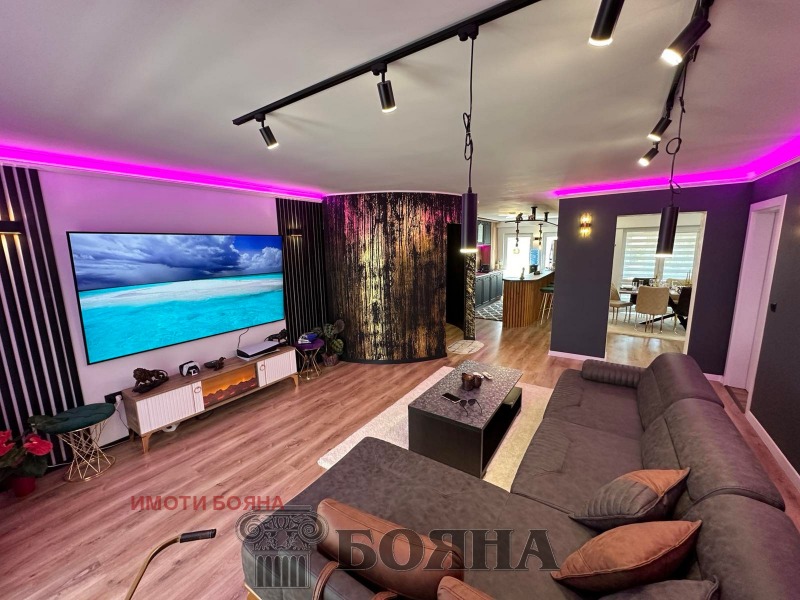 Продава МЕЗОНЕТ в град Русе, Център - 178 кв.м / 369 000 € » 721 701.27 лв., ИМОТИ БОЯНА