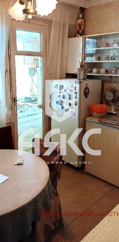 Eladó  2 hálószobás Sofia , Nadezsda 2 , 95 négyzetméter | 89225932 - kép [4]