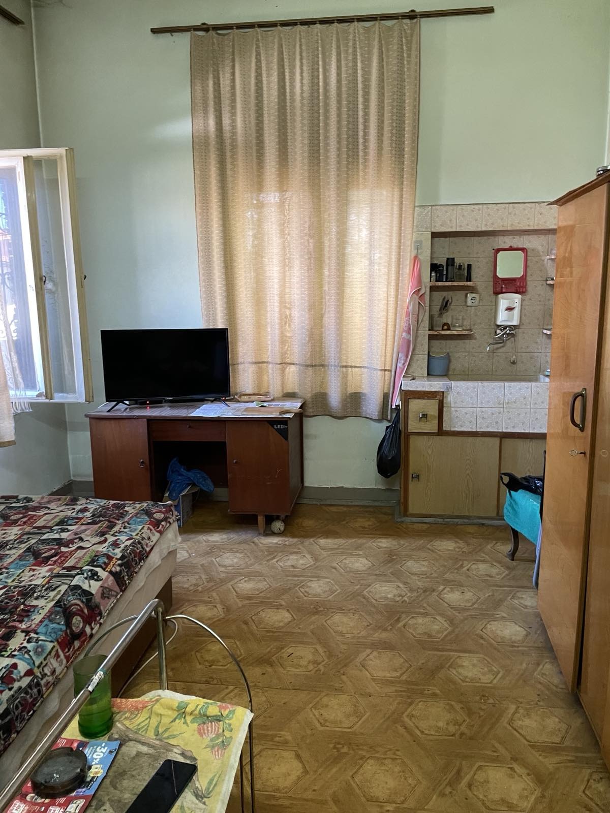 Продава ЕТАЖ ОТ КЪЩА, гр. Пловдив, Център, снимка 6 - Етаж от къща - 54589881