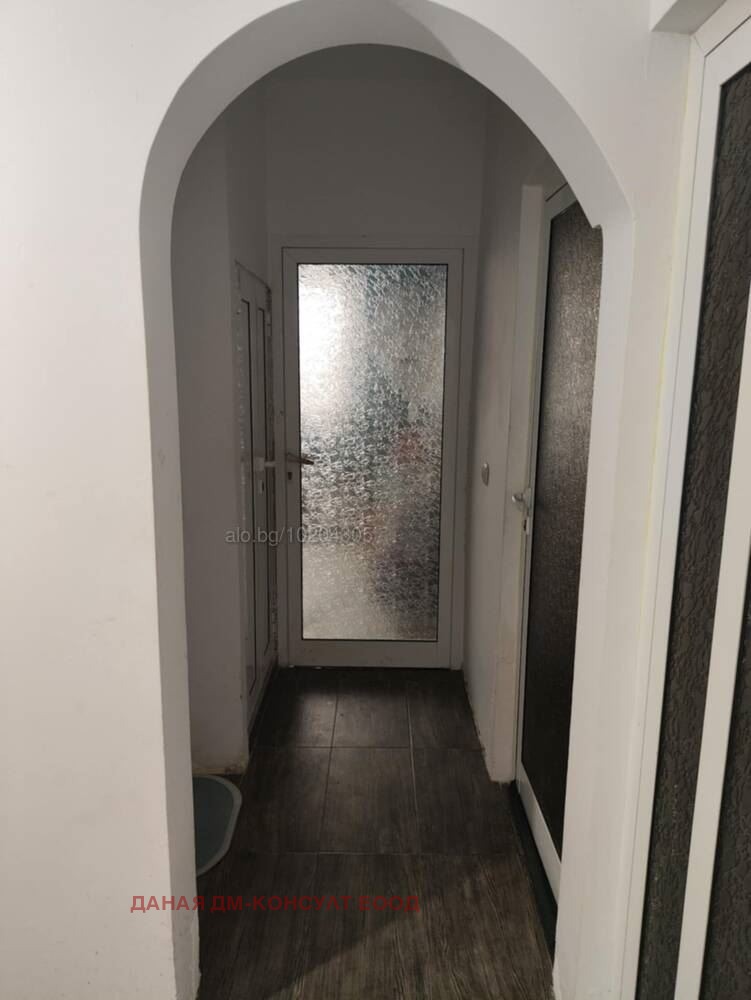 Продается  3 спальни Шумен , Тракия , 115 кв.м | 58467140 - изображение [13]