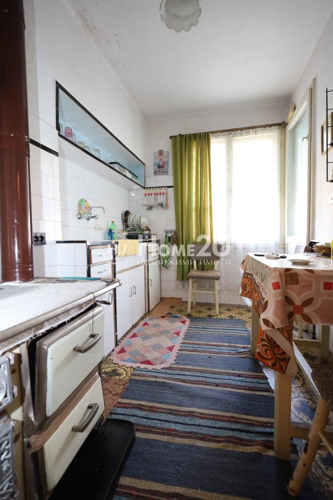Продава 4-СТАЕН, гр. Нови пазар, област Шумен, снимка 9 - Апартаменти - 55234863