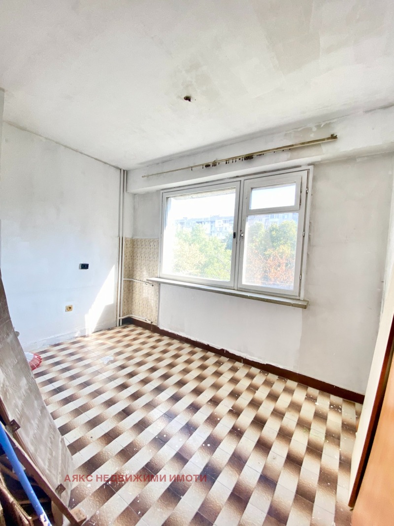 In vendita  Studio Sofia , Krasna poliana 2 , 50 mq | 90590584 - Immagine [5]