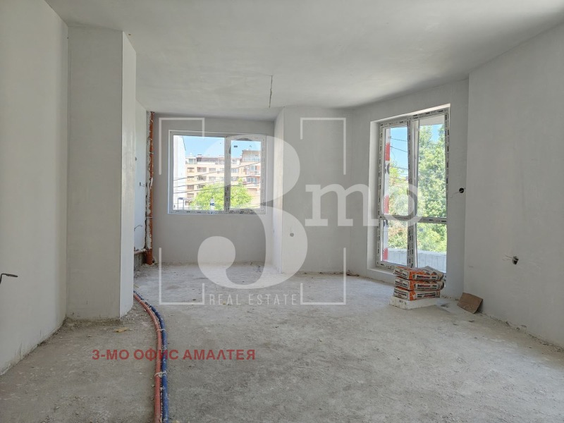 Na prodej  2 ložnice Sofia , Ljulin - centar , 133 m2 | 37631408