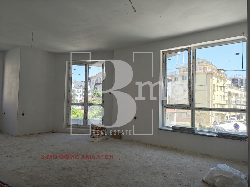 Na prodej  2 ložnice Sofia , Ljulin - centar , 133 m2 | 37631408 - obraz [4]