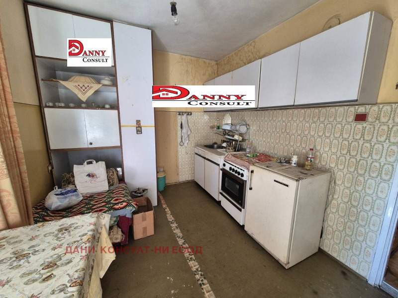 Till salu  2 sovrum region Veliko Tarnovo , Dolna Orjahovica , 82 kvm | 79736084