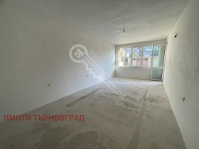 1 quarto Zona B, Veliko Tarnovo