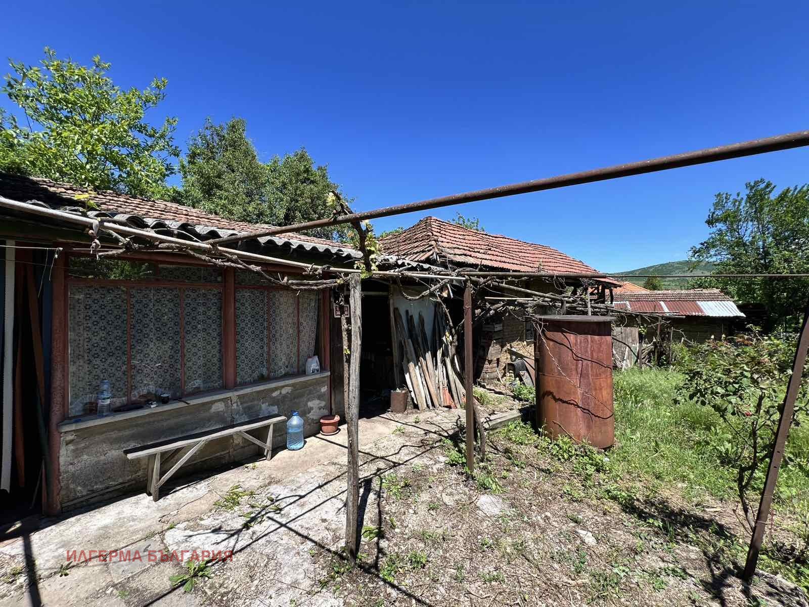 Продава КЪЩА, с. Горно Церовене, област Монтана, снимка 8 - Къщи - 55101119
