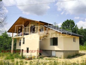 Casa Kravenik, región de Gabrovo