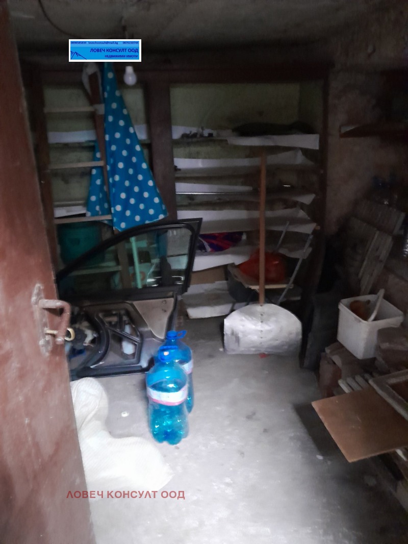 Продава ЕТАЖ ОТ КЪЩА, гр. Ловеч, Широк център, снимка 8 - Етаж от къща - 53378084