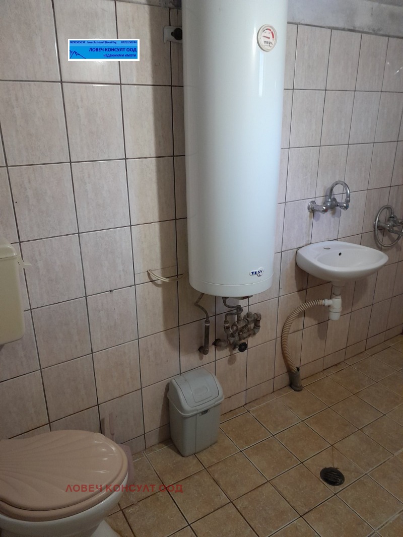 Продава ЕТАЖ ОТ КЪЩА, гр. Ловеч, Широк център, снимка 7 - Етаж от къща - 53378084