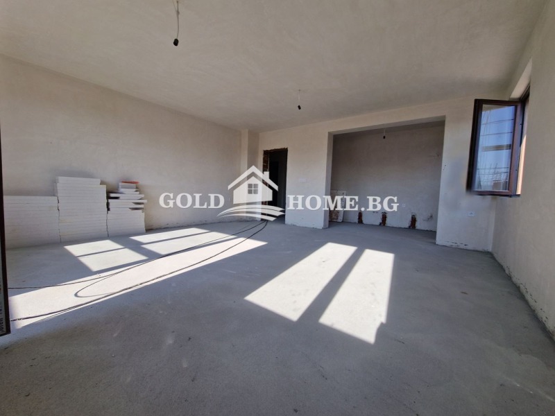 Eladó  3 hálószobás Plovdiv , Ostromila , 180 négyzetméter | 59660835 - kép [2]