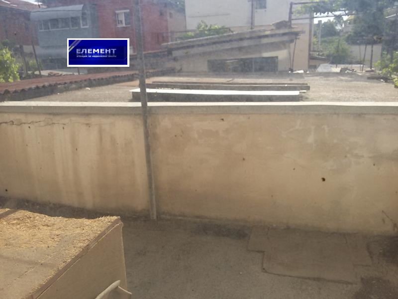 Продава ЕТАЖ ОТ КЪЩА, гр. Пловдив, Гагарин, снимка 8 - Етаж от къща - 52381965