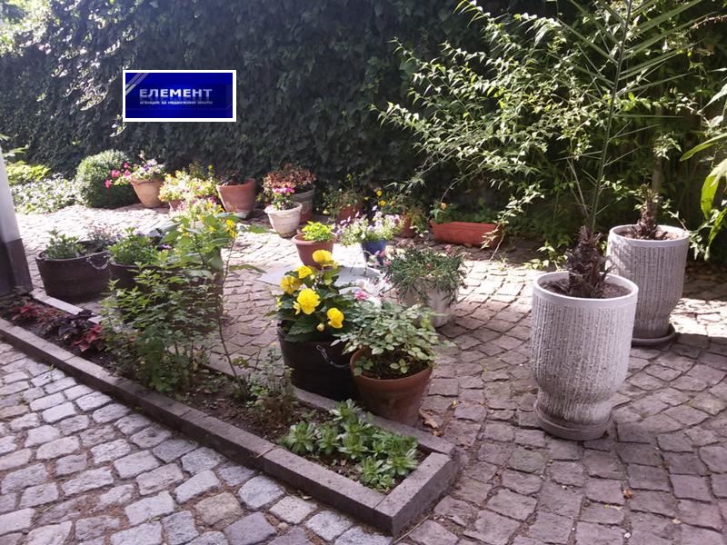 Продава ЕТАЖ ОТ КЪЩА, гр. Пловдив, Гагарин, снимка 2 - Етаж от къща - 52381965