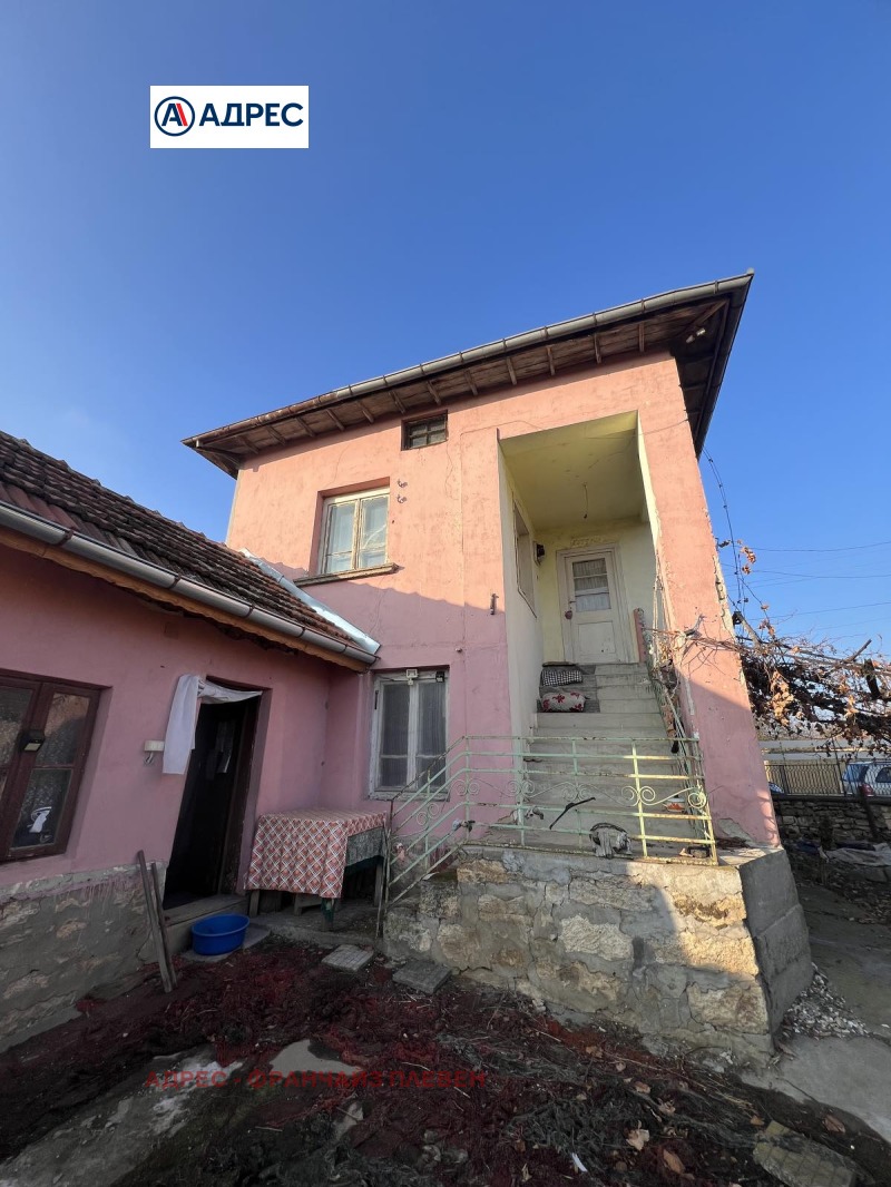 Till salu  Hus region Pleven , Staverci , 70 kvm | 89322991