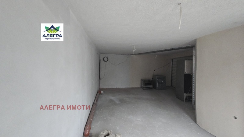 Продава МАГАЗИН, гр. Пазарджик, Руски