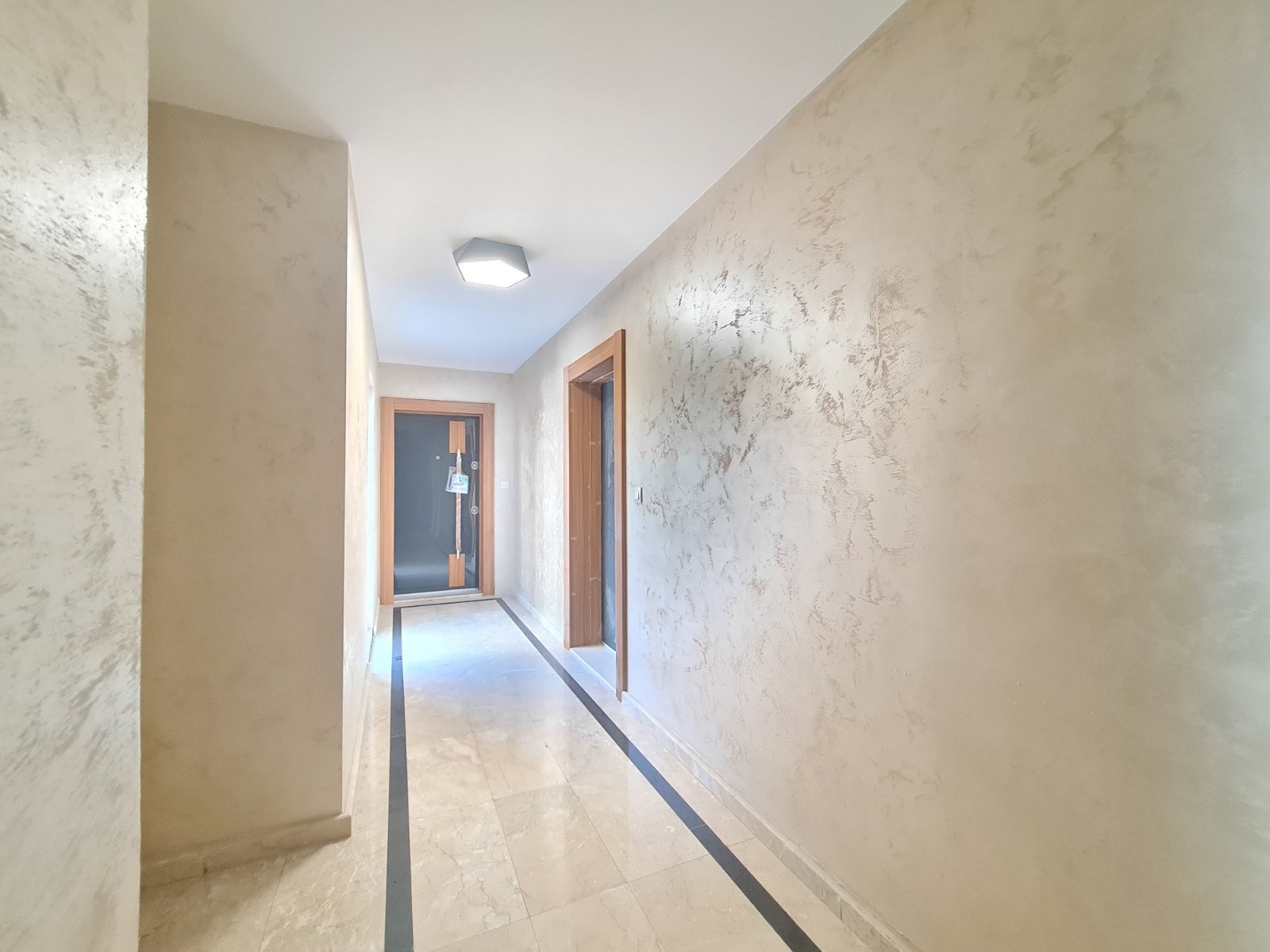 Продава 2-СТАЕН, гр. Пловдив, Кършияка, снимка 4 - Апартаменти - 54945265