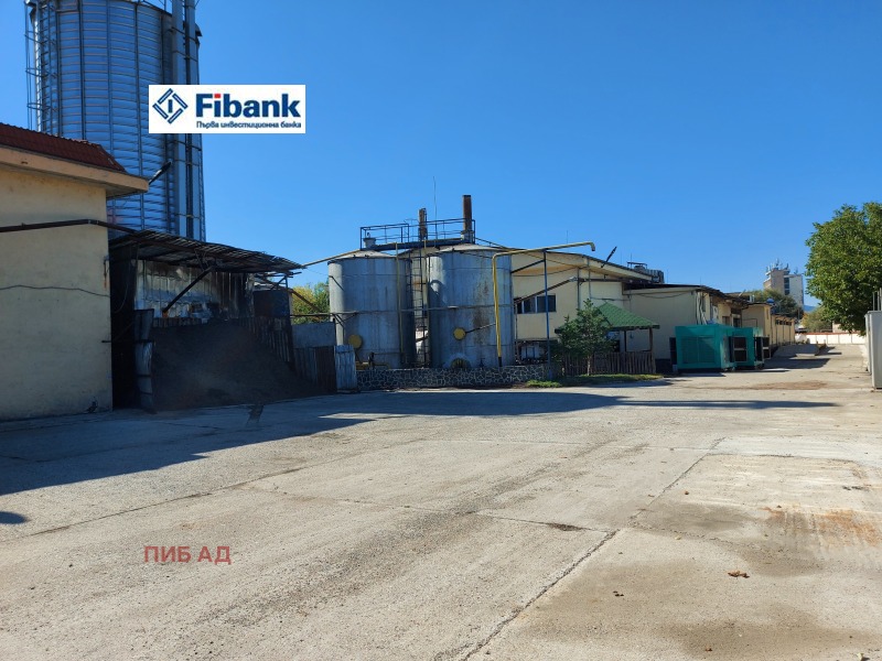 Satılık  Endüstriyel bina Blagoevgrad , Parva promişlena zona , 674 metrekare | 14891050 - görüntü [2]