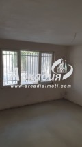 Продава 3-СТАЕН, гр. Пловдив, Център, снимка 2