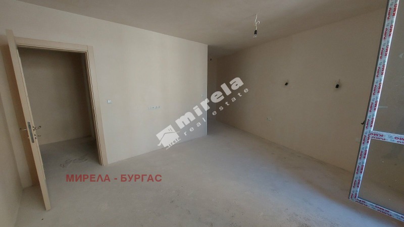 En venta  Estudio Burgas , Meden rudnik - zona A , 44 metros cuadrados | 37723633 - imagen [2]