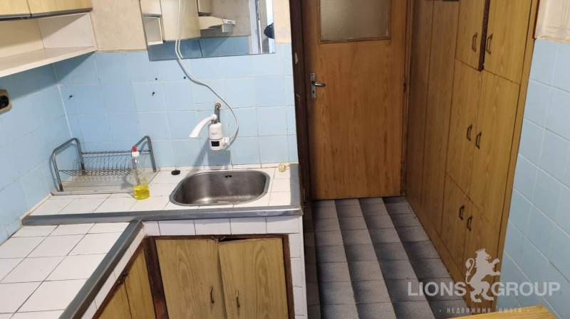 Продава 4-СТАЕН, гр. Варна, Цветен квартал, снимка 4 - Апартаменти - 52600778