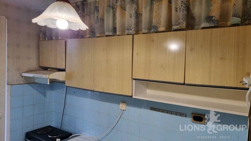 Продава 4-СТАЕН, гр. Варна, Цветен квартал, снимка 5 - Апартаменти - 52600778