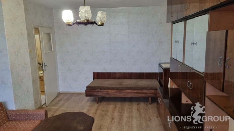 Продава 4-СТАЕН, гр. Варна, Цветен квартал