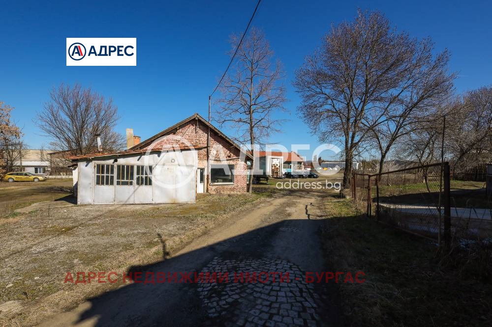 Продава СКЛАД, гр. Карнобат, област Бургас, снимка 5 - Складове - 54029572