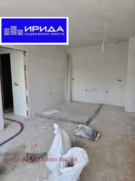 3-стаен град София, Младост 4 9