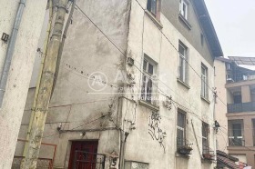 Продажба на етажи от къща в град София - изображение 1 